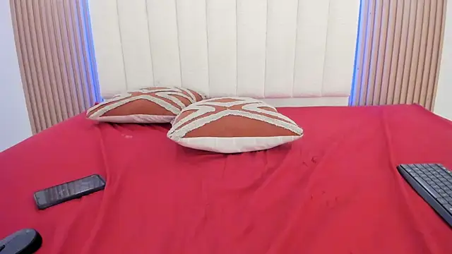samiraa_haalem (F teen) - show pussy