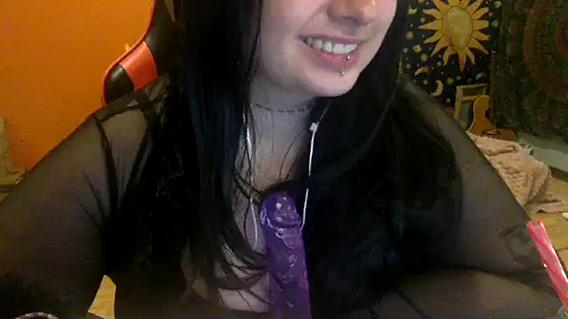 moniqueisalovergirl webcam