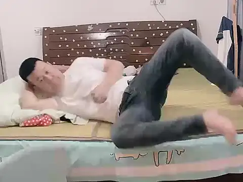 zzj_4718 (Ask my age) - 时间过得好快，转眼就过了半年了。