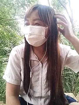 Mayhuhuhu camgirl profile preview on Stripchat