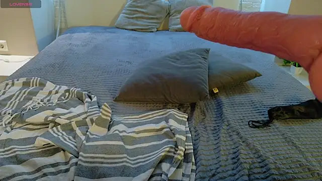 Betty_June webcam