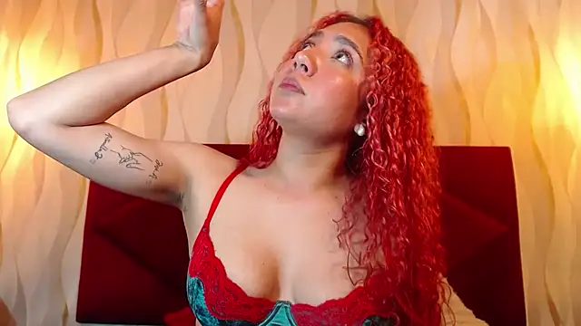 IsabelaLatina webcam