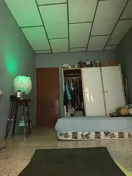 Danelyhit live cam