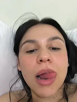 Daniela-rosee webcam