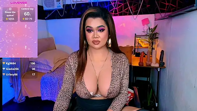 asiankatyhuge webcam