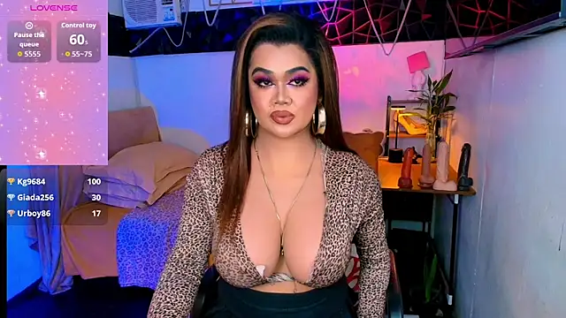 asiankatyhuge webcam
