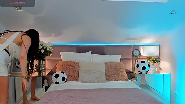 MiaMuse live cam