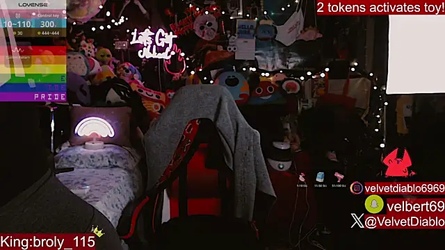 VelvetDiablo live cam