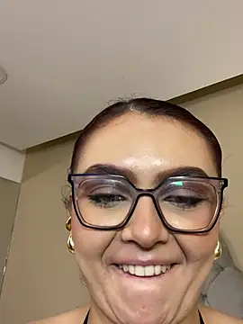 AlmaraRouge webcam