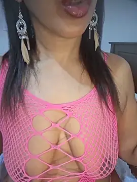 naughtyjaanu webcam