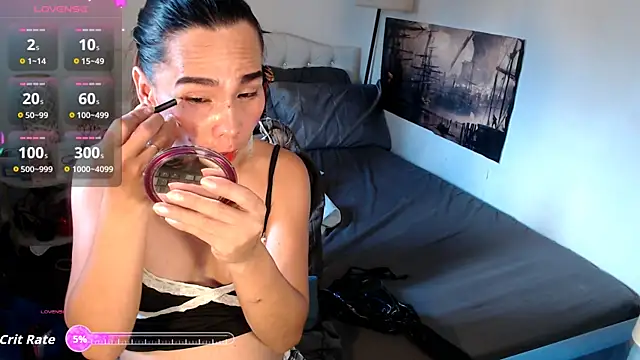 NinaDOM4CUM webcam