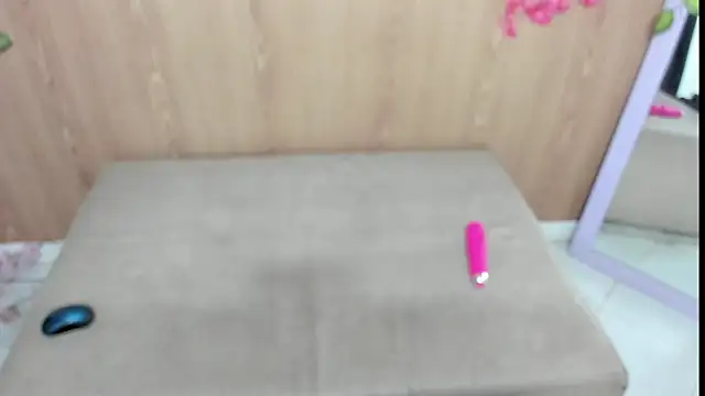 jenelotizz06 webcam
