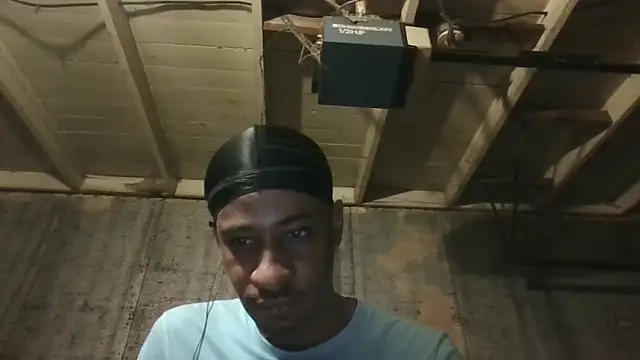 Leo99842 webcam