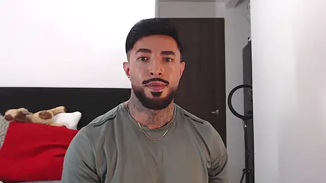 andrea_de_lucaa webcam