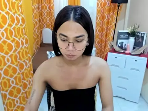 TsAlexa_Blaire webcam