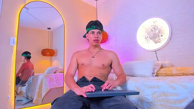 Benjamin_More webcam