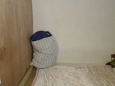 stripyapril webcam