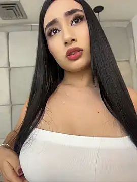 IvonneOwen webcam