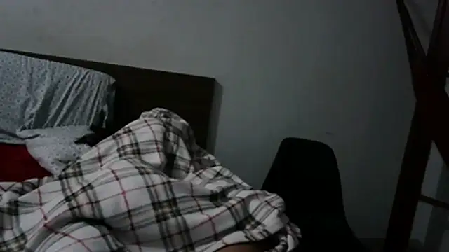 cris048 webcam