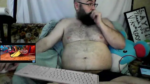 BriTheTopBear webcam