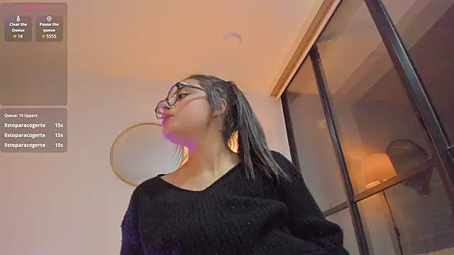 imsofia_dy webcam
