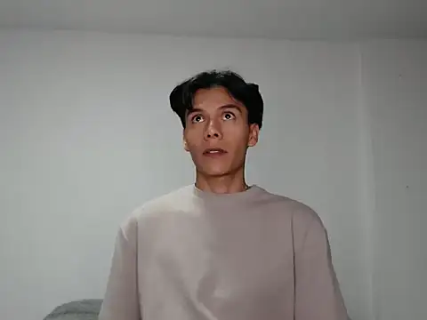 AlexKenm webcam