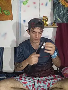 Desmon-may_kiin webcam