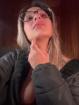 AliceStone19 webcam