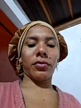 Doll_Loren webcam