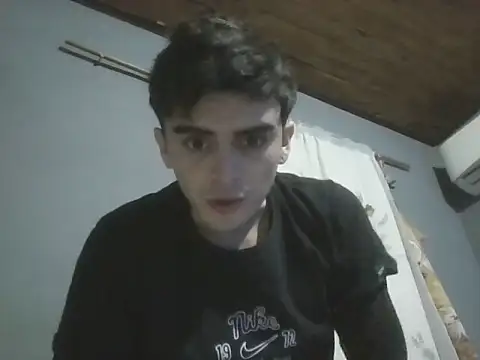 Rodrigo99_9 live cam