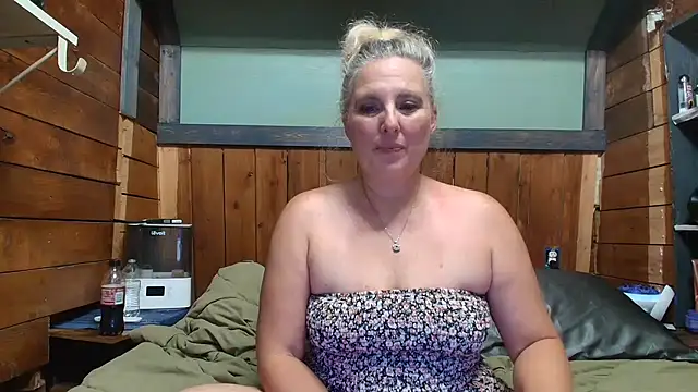 Watch lisaxlovexxx live on EroticFlix - High definition streams
