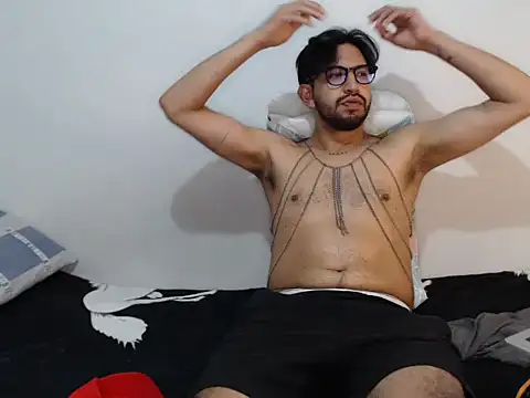 thomass1018 webcam