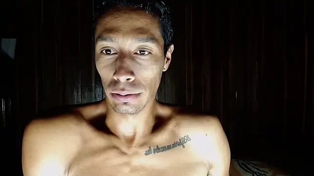 MissColombian webcam