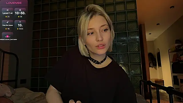 alexa_novak webcam