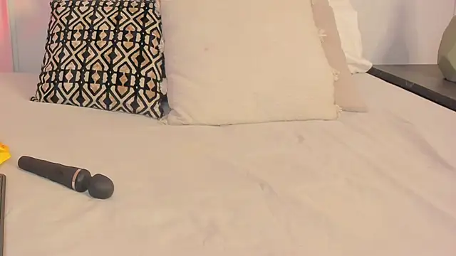 CharlotteBrownn_ webcam