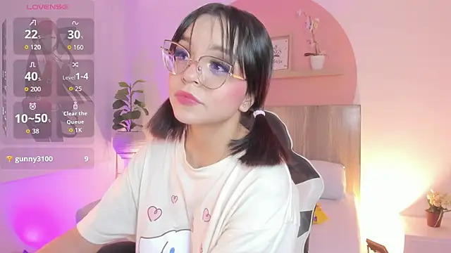 Clara_Luu webcam