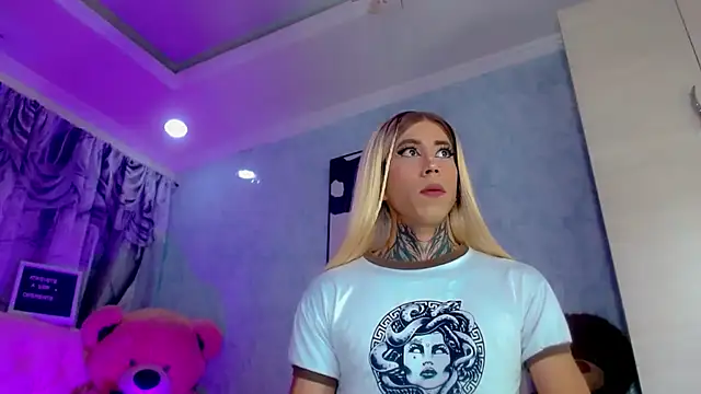Julia_Bulette1 webcam