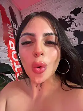 LilLucyXXX webcam