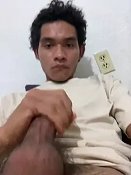 BRIANvvvv webcam