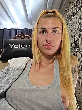 kylie_blck webcam