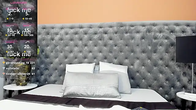ValeSantoDomingo live sex cam