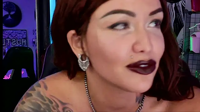 CharletteWebb webcam