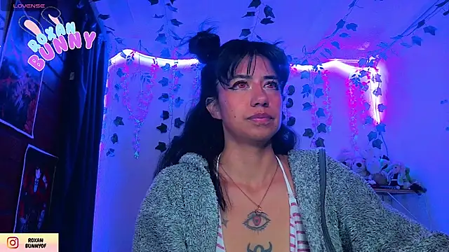 Roxanbunny1 webcam