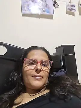 Bella_Morena27 live cam on StripChat