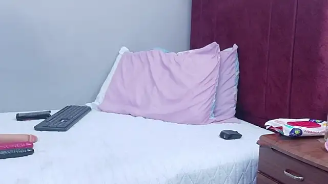 cutepetitee live sex cam