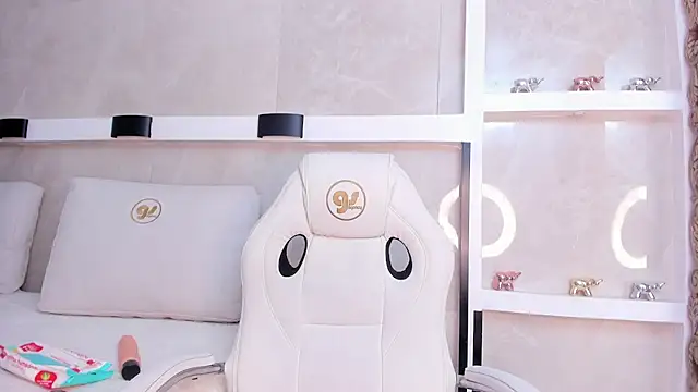 juliana_smithh webcam