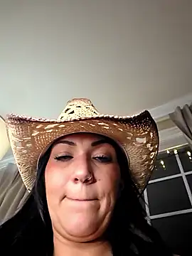 LittleMissEeve live cam