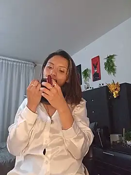 Dama_Scarlata18 webcam