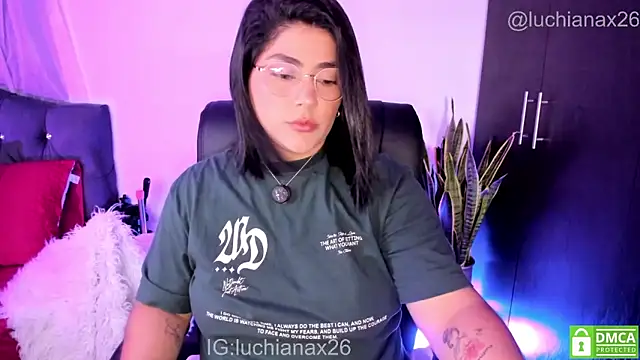 lucy26_ webcam