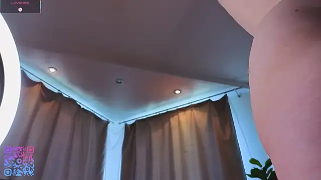 soniascott (F young) - FLASH MY PERFECT BOOBIES